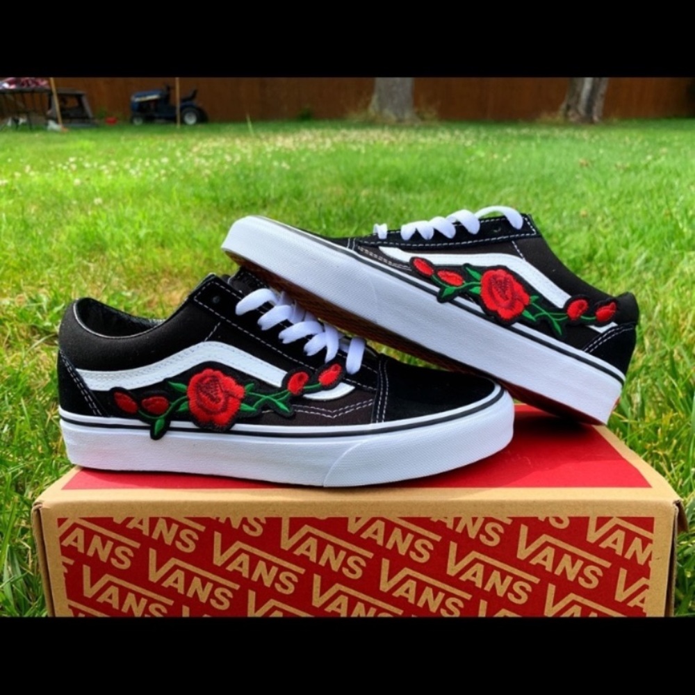 Offers Accepted! Custom 1 of 1 Vans Rose Old Skool